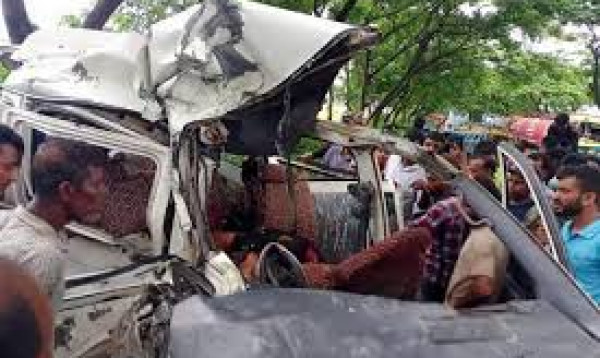 4 Road crashes in habiganj-feni–bandarban-lalmoniraht kill 7 & injures 27