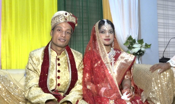 ধুমধাম করে গৃহকর্মীর বিয়ে দিয়ে প্রশংসায় ভাসছেন গাইবান্ধার দম্পতি