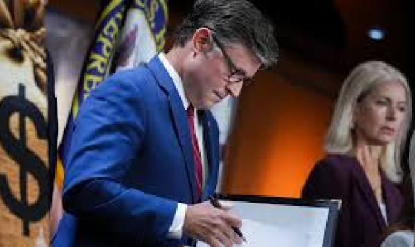 US house passes resolution to halt war in Iran