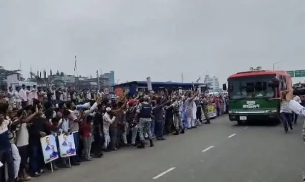 প্রধানমন্ত্রীকে শুভেচ্ছা জানালেন ফরিদপুরের হাজারো নেতাকর্মী