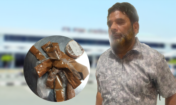 চট্টগ্রাম বিমানবন্দরে যাত্রীর আন্ডারওয়্যারের ভেতর মিলল ২ কেজির বেশি স্বর্ণ
