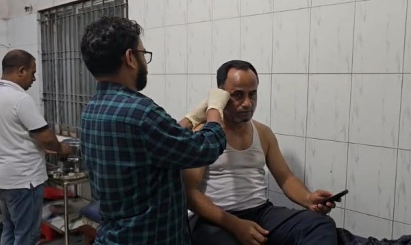 নরসিংদীতে বালু ব্যবসায়ীর কানে বিএনপি নেতার কামড়!