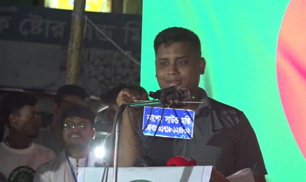 পালিয়ে যাব না বলে যে পালিয়ে যায়, সে আসি আসি বলে কখনও আসবে না: হাসনাত আব্দুল্লাহ