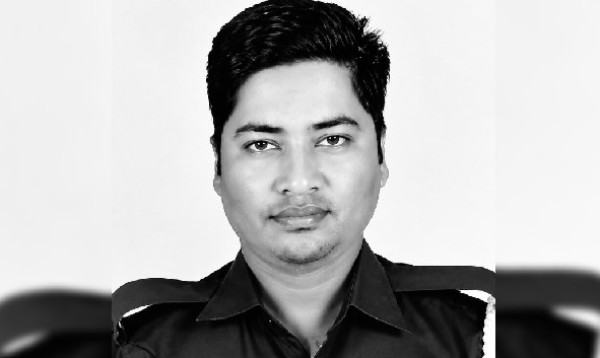 কিশোরগঞ্জে পুলিশের পিকআপের ওপর ট্রাক উল্টে কনস্টেবল নিহত