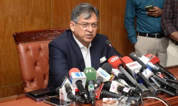সমঝোতার ভিত্তিতেই সংবিধান সংস্কার করা হবে: স্বরাষ্ট্রমন্ত্রী