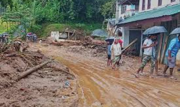 Relentless rains and floods claim 7 lives across Sri Lanka