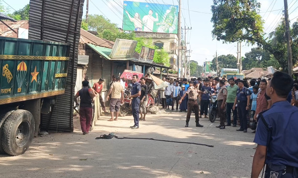 লালমনিরহাটে ট্রাকের ধাক্কায় অটোরিকশার ২ যাত্রী নিহত