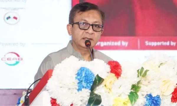 Many textile industries set up for political ambitions: Commerce Minister