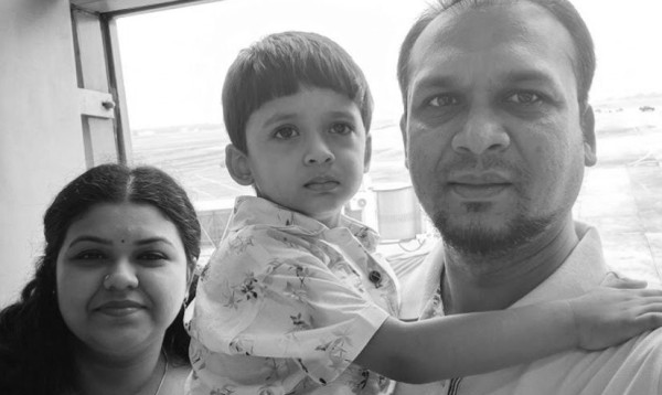 কলকাতার হোটেলে অগ্নিকাণ্ডে শ্বশুর, সন্তান ও স্ত্রীসহ প্রাণ গেল বাংলাদেশি সাংবাদিকের
