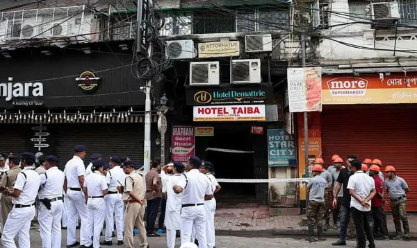 কলকাতার নিউমার্কেটের হোটেলে অগ্নিকাণ্ডের ঘটনায় গ্রেপ্তার ৩