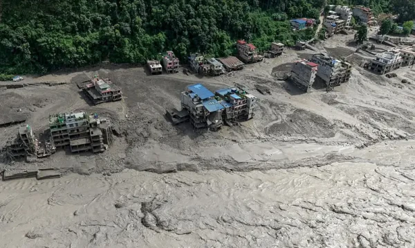 নেপালে দুর্যোগ না কাটতেই ফের ভয়াবহ বন্যার সতর্কবার্তা