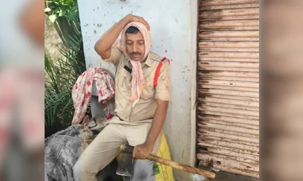 ভারতে বাড়ির পাশে নিমগাছ নিয়ে সংঘর্ষে নিহত ২, আহত পুলিশ সদস্য