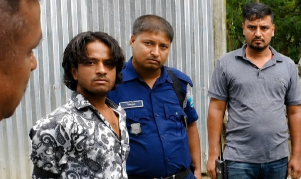 মানিকগঞ্জে মাকে মারধর করায় ছেলের ১০০ টাকা জরিমানা ও ৬ মাসের কারাদণ্ড