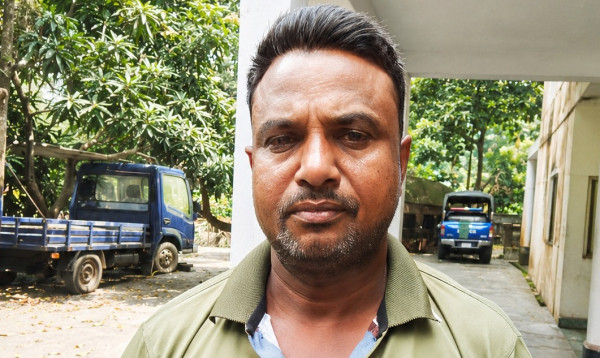 মানিকগঞ্জে স্কুলছাত্রীকে ধর্ষণচেষ্টার অভিযোগে ১ ব্যক্তি গ্রেপ্তার