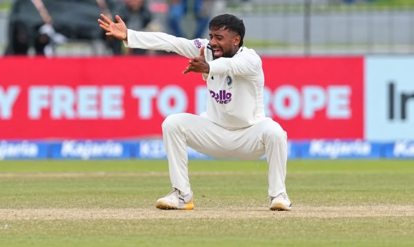 ১২৯ বছর পর দুই ইনিংসে কোনো রান খরচ না করে ৩ উইকেট নিয়ে ইতিহাস