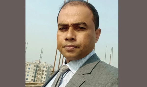 সহকর্মীকে ঘায়েল করতে নিজের পাতা জালে নিজেই ফাঁসলেন দুদক কর্মকর্তা