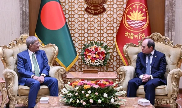 বাংলাদেশিদের জন্য ভিয়েতনামের ভিসা প্রক্রিয়া সহজীকরণের আহ্বান রাষ্ট্রপতির