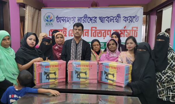 নারীদের স্বাবলম্বী করতে প্রধানমন্ত্রীর সর্বোচ্চ গুরুত্বারোপ