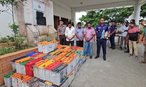 মুন্সিগঞ্জে অটোরিকশার চুরি যাওয়া ৯৫ পিস ব্যাটারিসহ গ্রেপ্তার তিন