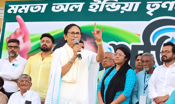 আপনারা বাংলা নিয়েছেন, আমরা দিল্লী নেব: মমতা ব্যানার্জি