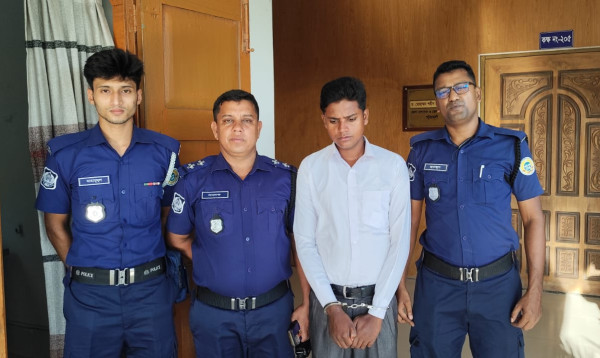 অন্যকে দিয়ে লিখিত পরীক্ষায় অংশগ্রহণ, ভাইভা দিতে এসে আটক যুবক