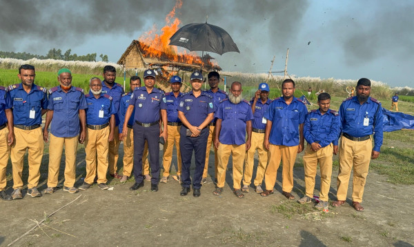 কুড়িগ্রামে কফি শপের আড়ালে মাদক জুয়ার আসর ভাঙল পুলিশ