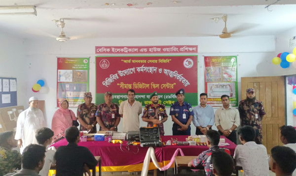 চাঁপাইনবাবগঞ্জে চোরাচালান থেকে ফেরাতে বেকার তরুণদের পাশে ৫৯ বিজিবি