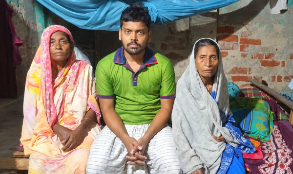 এবার ঠিকানা জটিলতায় প্রাথমিকের চাকরিও আটকে গেল মিশনের