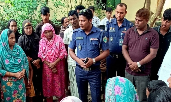 সিরাজগঞ্জে বাবার লাঠির আঘাতে প্রাণ গেল মায়ের কোলে থাকা শিশুর