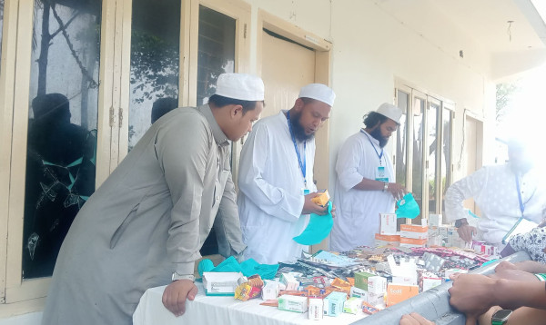 সেন্টমার্টিনে বিনামূল্যে খতনা কর্মসূচির পর শিশুদের ইনফেকশন