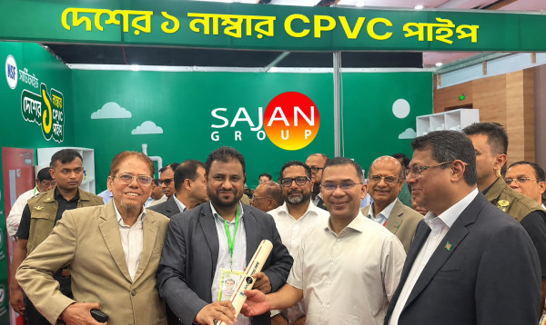 বসতি মেলায় স্বজন গ্রুপের স্টল পরিদর্শনে প্রধানমন্ত্রী