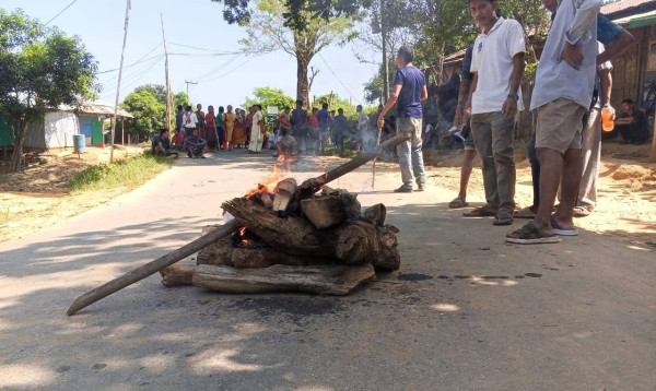 সাজেকে অনির্দিষ্টকালের সড়ক অবরোধ