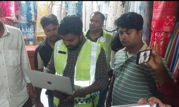 নিখোঁজের ৪ দিন পর নাটোর থেকে সেই জার্মান পর্যটকের ল্যাপটপ উদ্ধার
