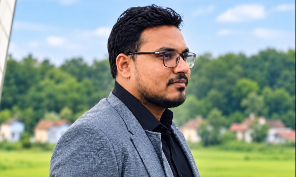 বেনাপোলে রাজস্ব কর্মকর্তাকে লাঞ্ছিতের অভিযোগ