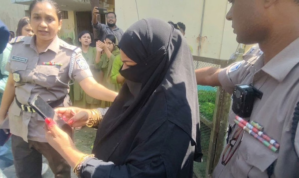 জামালপুরে শিক্ষার্থীদের বিক্ষোভের মুখে কলেজে যোগদান করতে পারলেন না নবনিযুক্ত অধ্যক্ষ