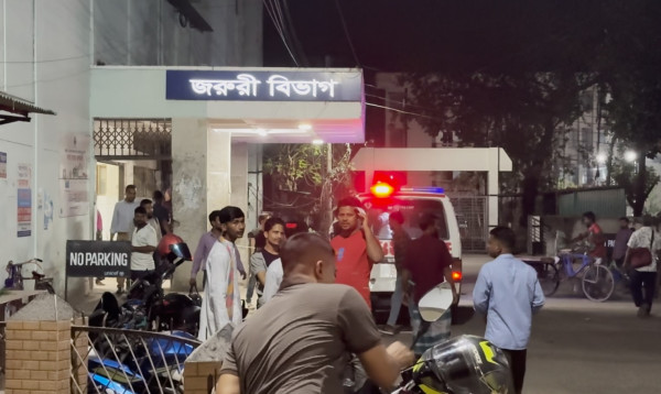 প্রেমিকের বাইক চালাচ্ছিলেন প্রেমিকা, পিকআপের ধাক্কায় প্রাণ গেল দুজনের
