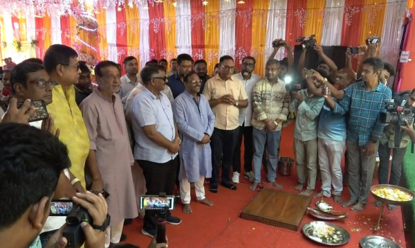 নাটোরে বিভিন্ন পূজামণ্ডপ পরিদর্শনে ভারতের সহকারী হাইকমিশনার