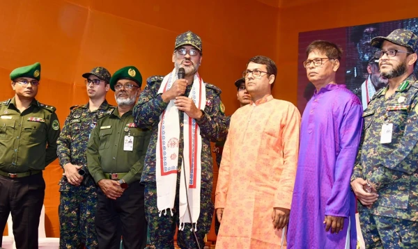 দুর্গোৎসবের নিরাপত্তা নিশ্চিতে অতন্দ্র প্রহরীর ভূমিকায় আনসার-ভিডিপি: পূজামণ্ডপ পরিদর্শনে মহাপরিচালক
