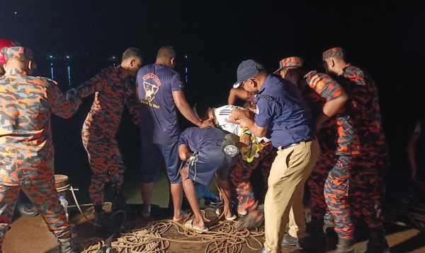 পিরোজপুরে ট্রলারডুবি: শিশুর মরদেহ উদ্ধার, মা নিখোঁজ
