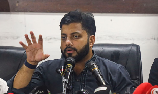 ইশরাকের পদত্যাগপত্র গ্রহণ করেছেন রাষ্ট্রপতি, প্রজ্ঞাপন জারি