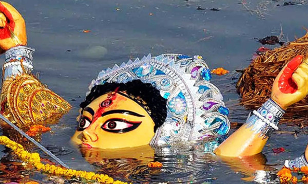 রাজধানীর ৩৩ পয়েন্টে প্রতিমা বিসর্জন, নিরাপত্তায় ১৬ হাজারের বেশি পুলিশ