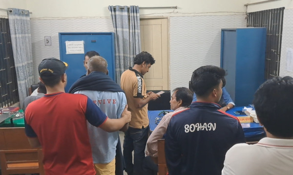 নাটোরে এক ঘণ্টার ব্যবধানে শেয়ালের কামড়ে আহত ১১ জন