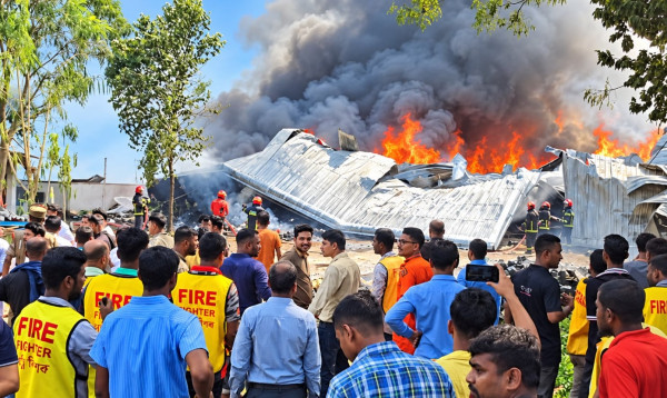 গাজীপুরে গুদামে আগুন, নিয়ন্ত্রণে ফায়ার সার্ভিসের ৮ ইউনিট