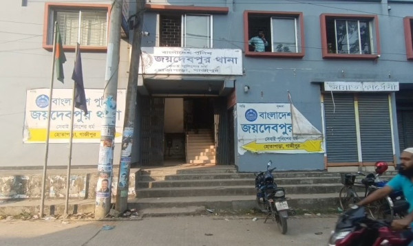 গাজীপুরে ছাত্রী অপহরণের অভিযোগে মাদ্রাসার প্রধান শিক্ষকসহ ৫ জনের বিরুদ্ধে মামলা